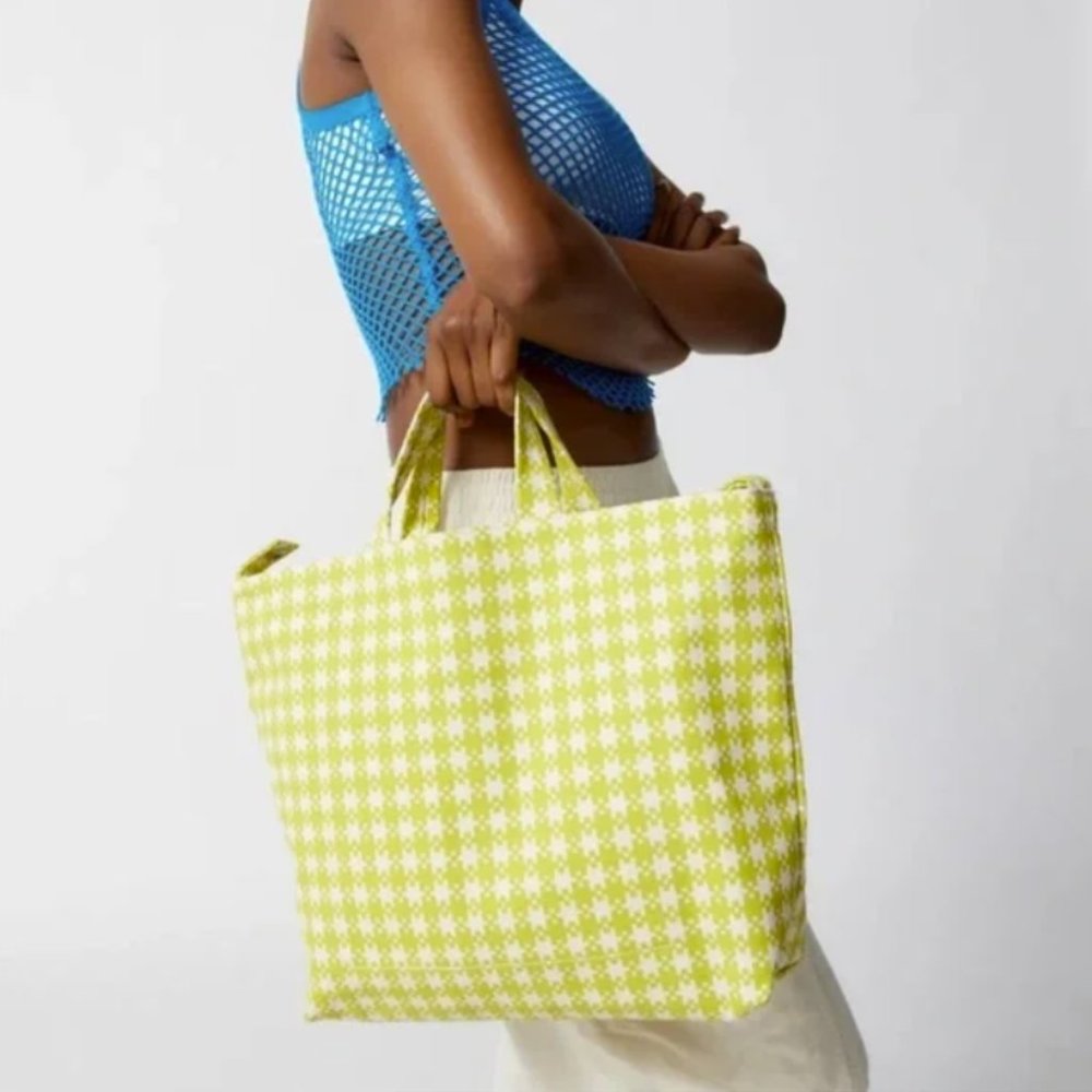 BAGGU Horizontal Zip Duck Bag in Chartreuse Pixel Gingham | Like New